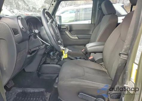 2016 Jeep Wrangler Unlimited Sport z USA, uszkodzony, nr VIN 1C4BJWDG3GL107939